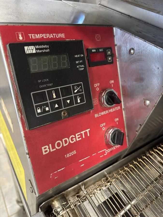 Used Blodgett Model MT1820E Electric Double Stack Conveyor Oven 208v 1 Phase 18” Belt