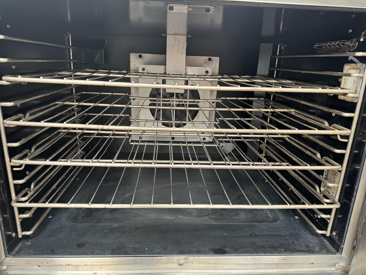Refurbished Vulcan VC4GD-11D150K Double Stack Gas Convection Oven
