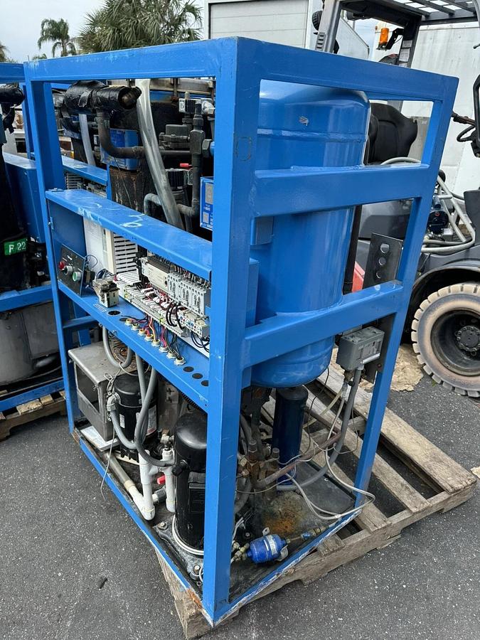 Used Vogt Ice Maker Machine Model 4000, High Capacity Ice Machine,Working When Pulled