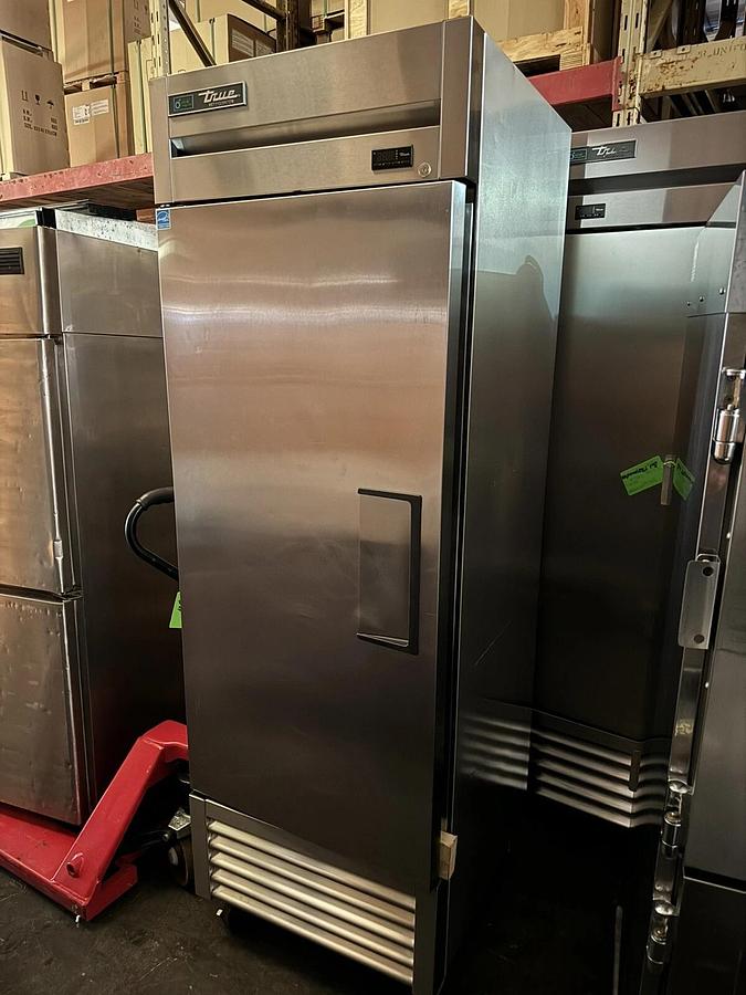 Used 2023 True T-23-HC-RH 27" 1 Door Stainless Steel Reach-In Refrigerator -120v