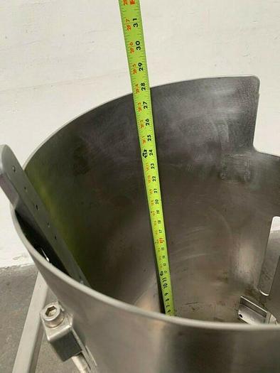 Used Hyclone 50L SV50171-01 Mixer w/ GTR 3Phase 1/4HP Motor on Rolling Cart