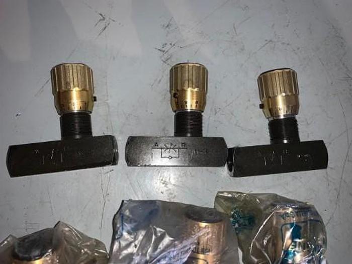 Pressure Compensated Flow Control Valve FT 257/5 1