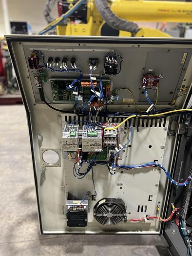 Used FANUC M900iA/260L, CLEANED AND TESTED, ONLY 2,910 HOURS
