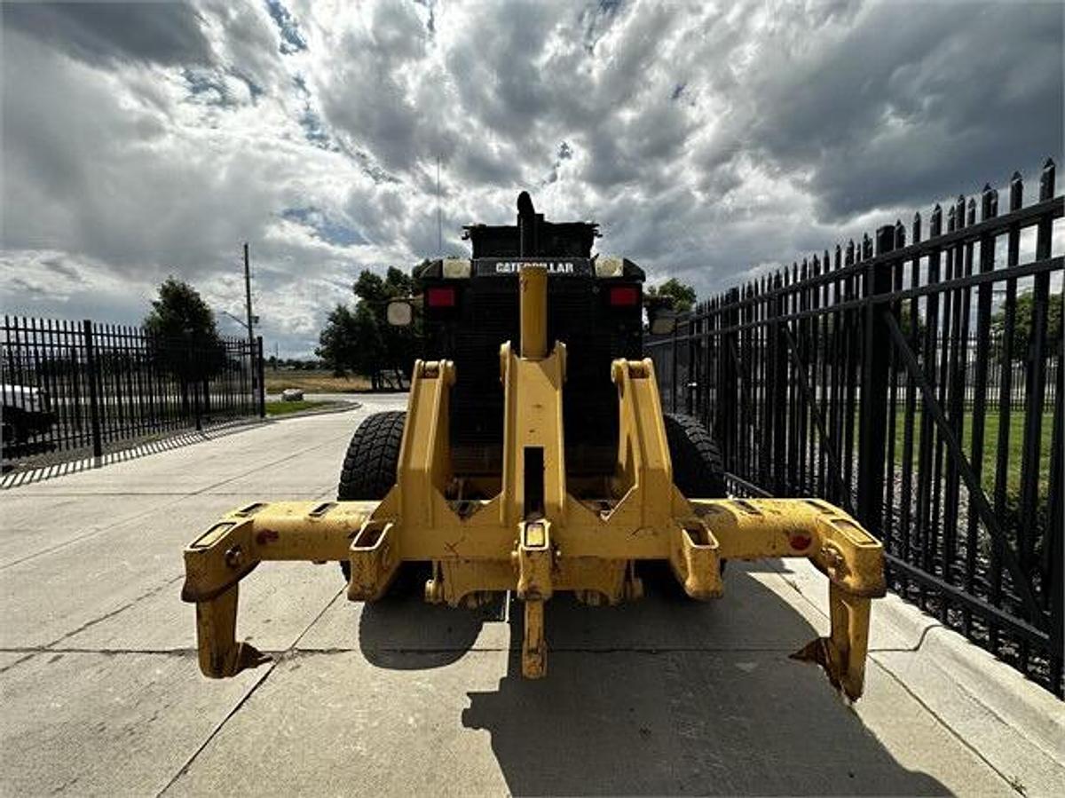 Used 2008 Caterpillar 140M