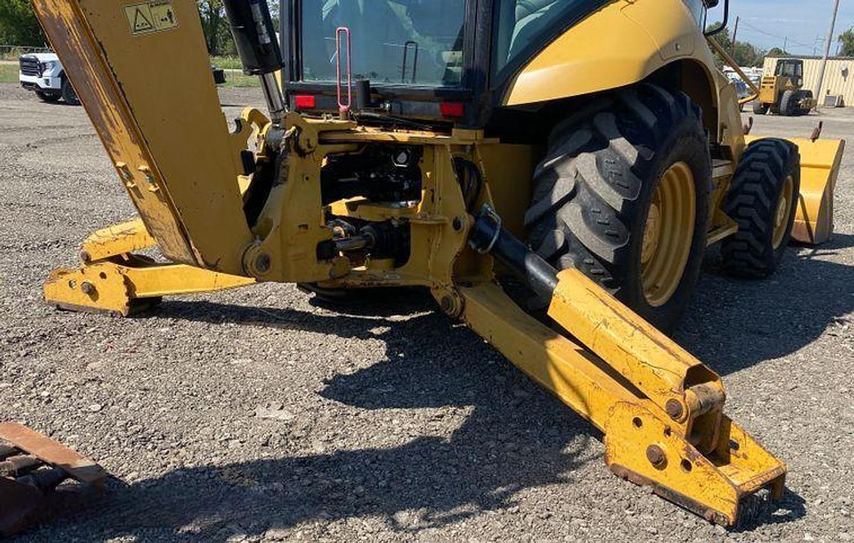 Used 2011 Caterpillar 420E