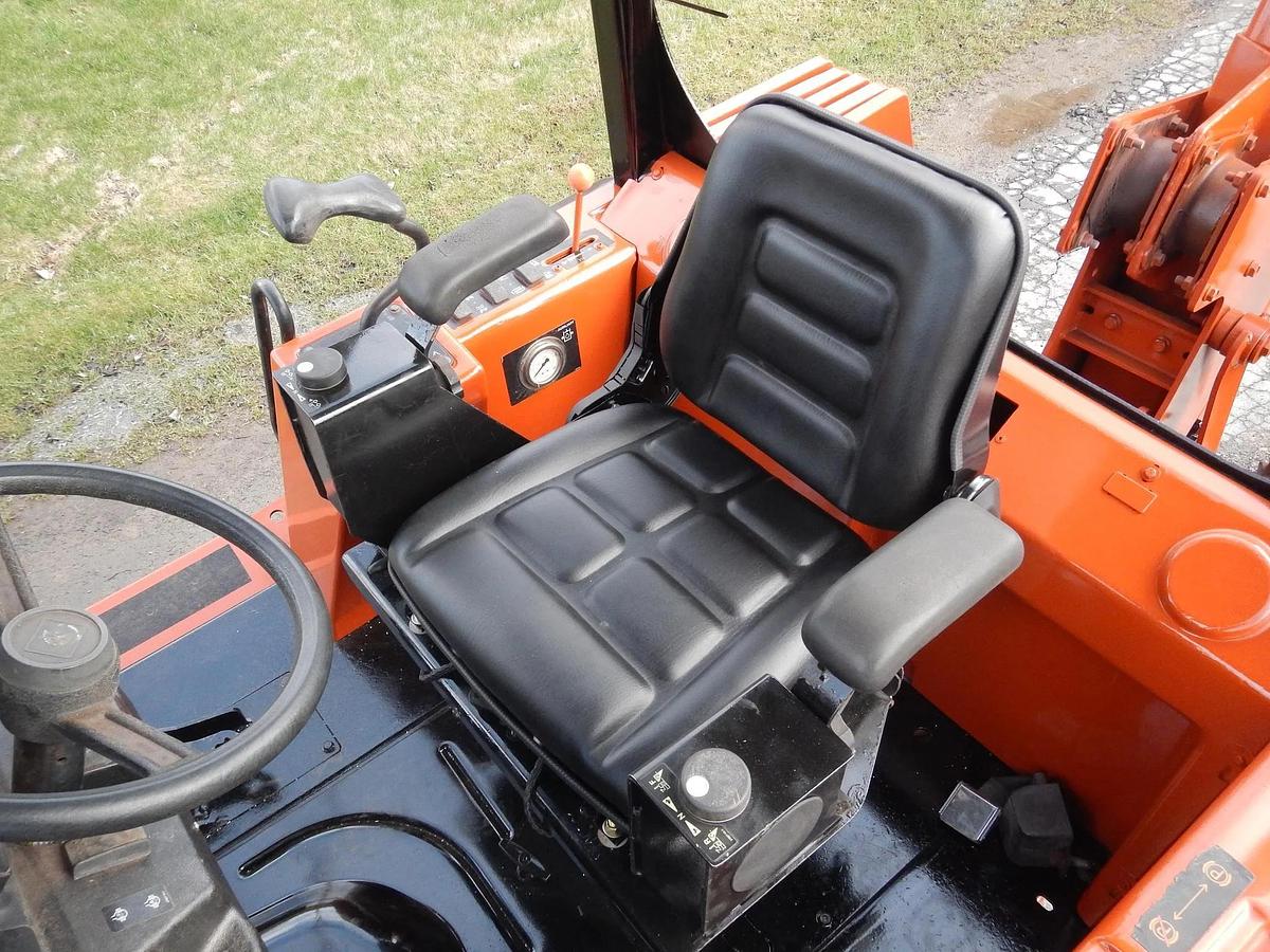 Used 2015 DITCH WITCH RT120 QUAD