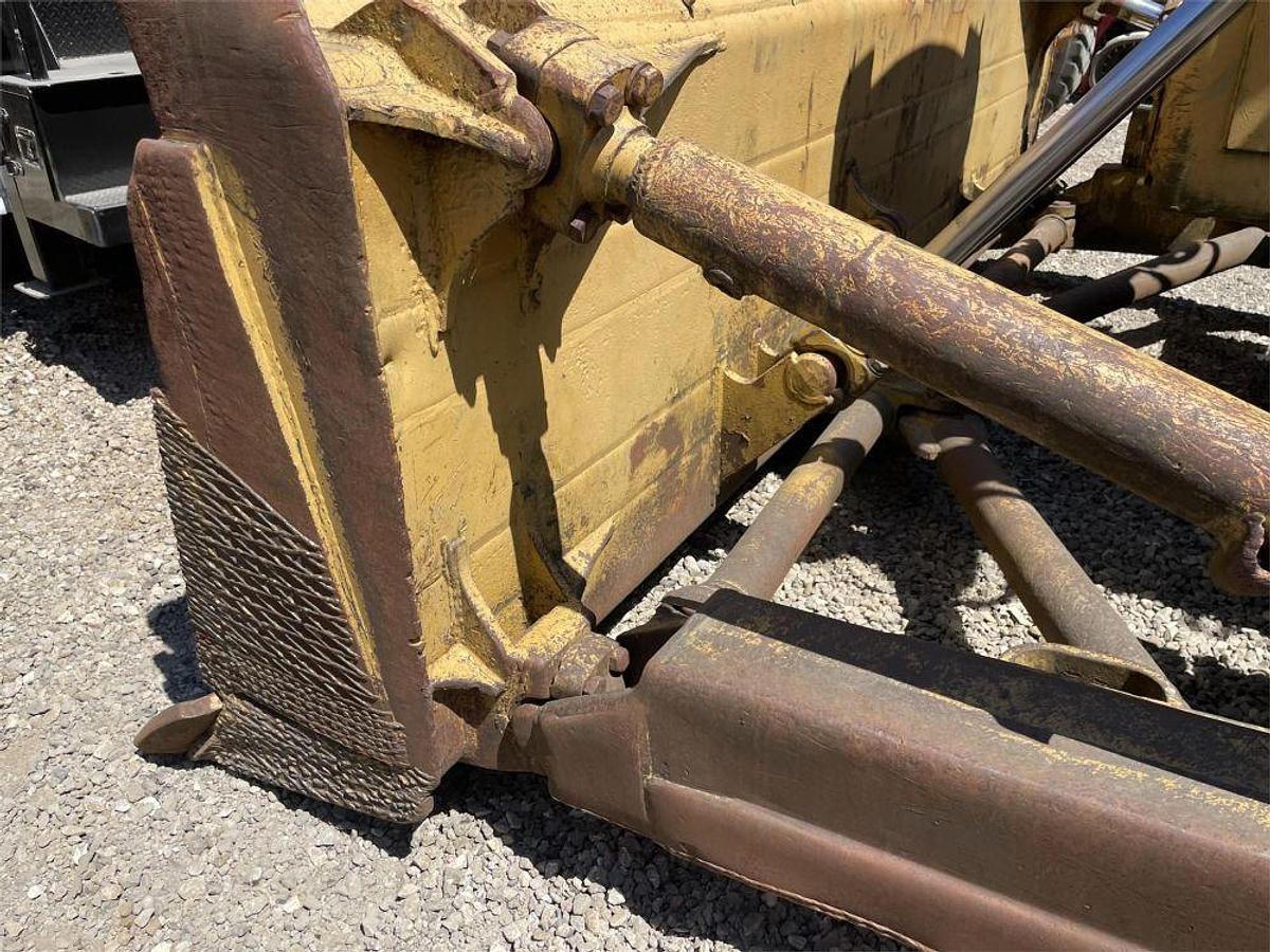 Used 1975 CATERPILLAR D8K