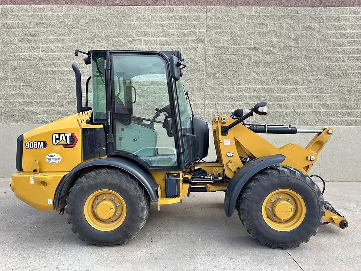 Used 2022 CAT 906M Wheel Loader