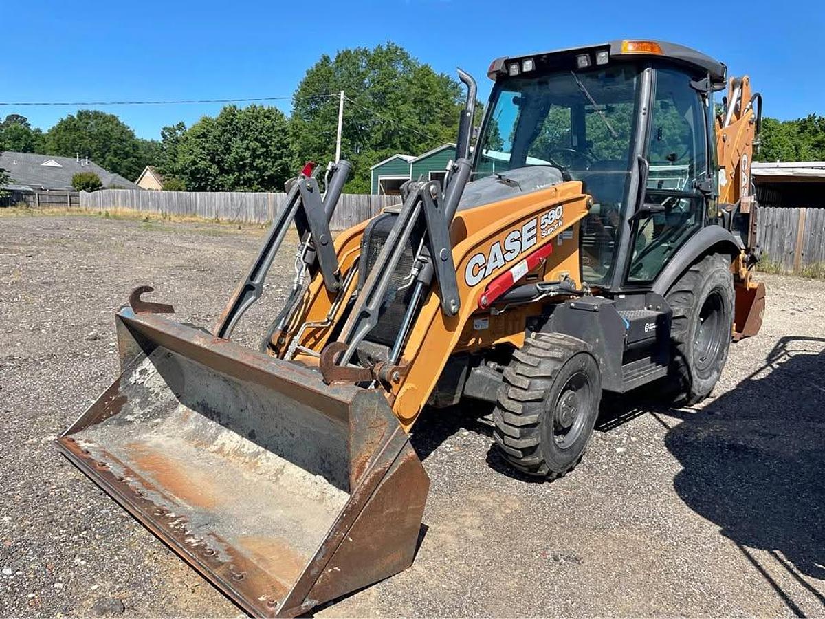 Used 2018 CASE 580SN