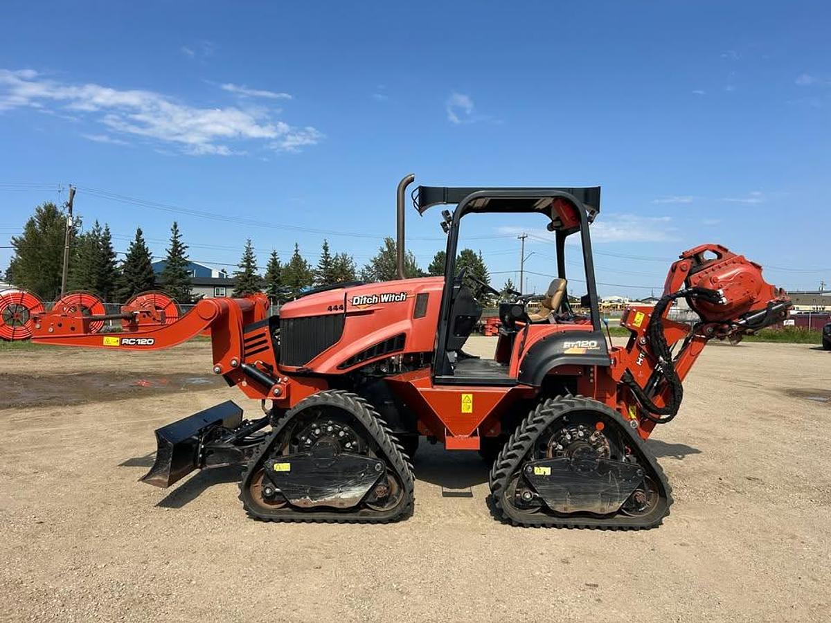 Used 2018 DITCH WITCH RT120 QUAD