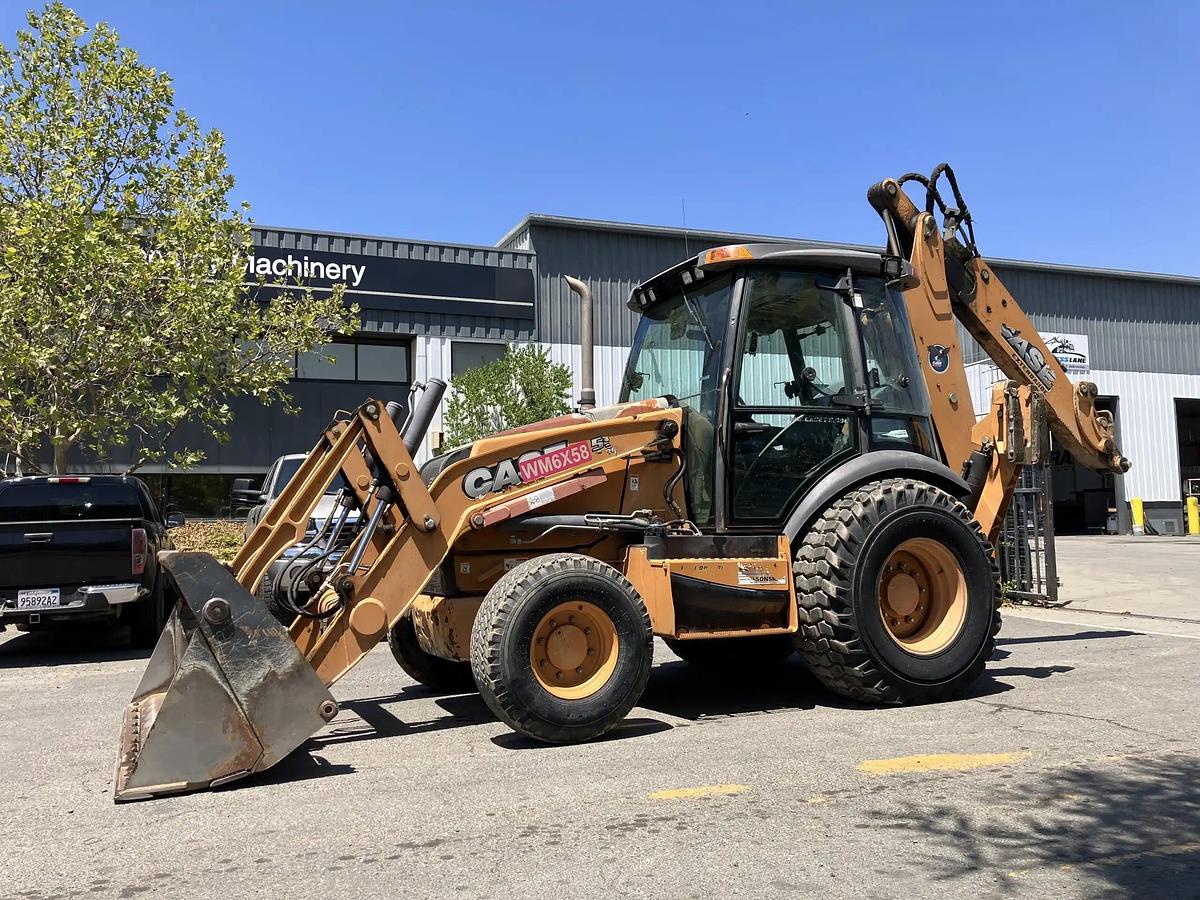 Used 2013 Case 590SN
