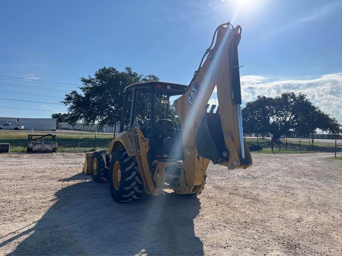 Used 2022 Caterpillar 415