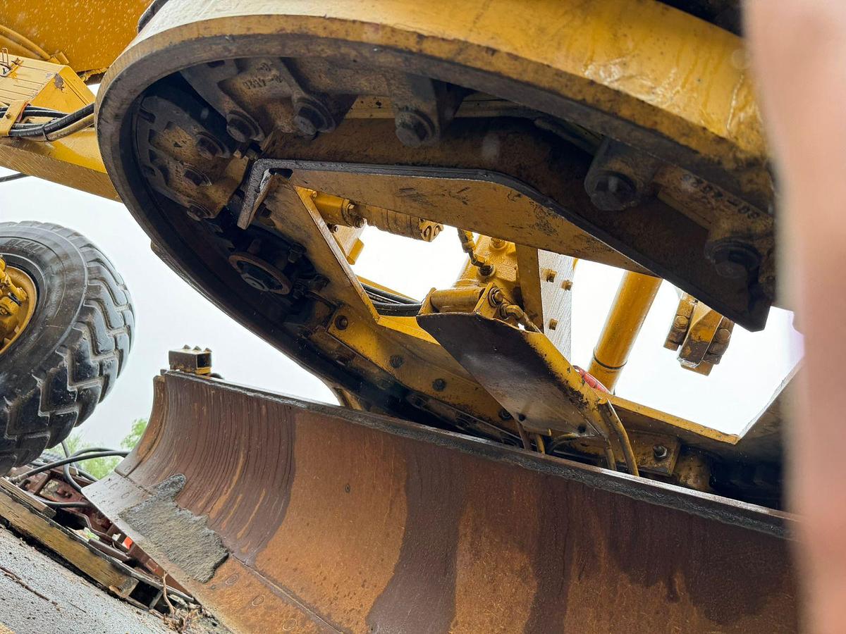 Used 1995 Caterpillar 140H