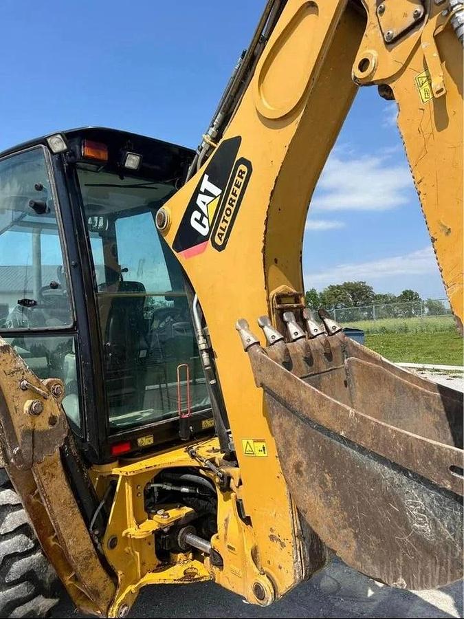 Used 2012 CAT 420E
