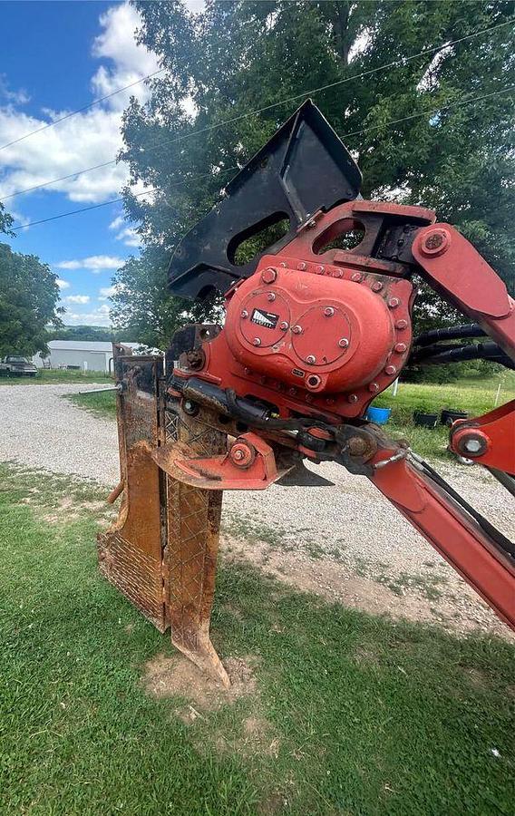 Used 2012 DITCH WITCH RT-115 QUAD TRACK