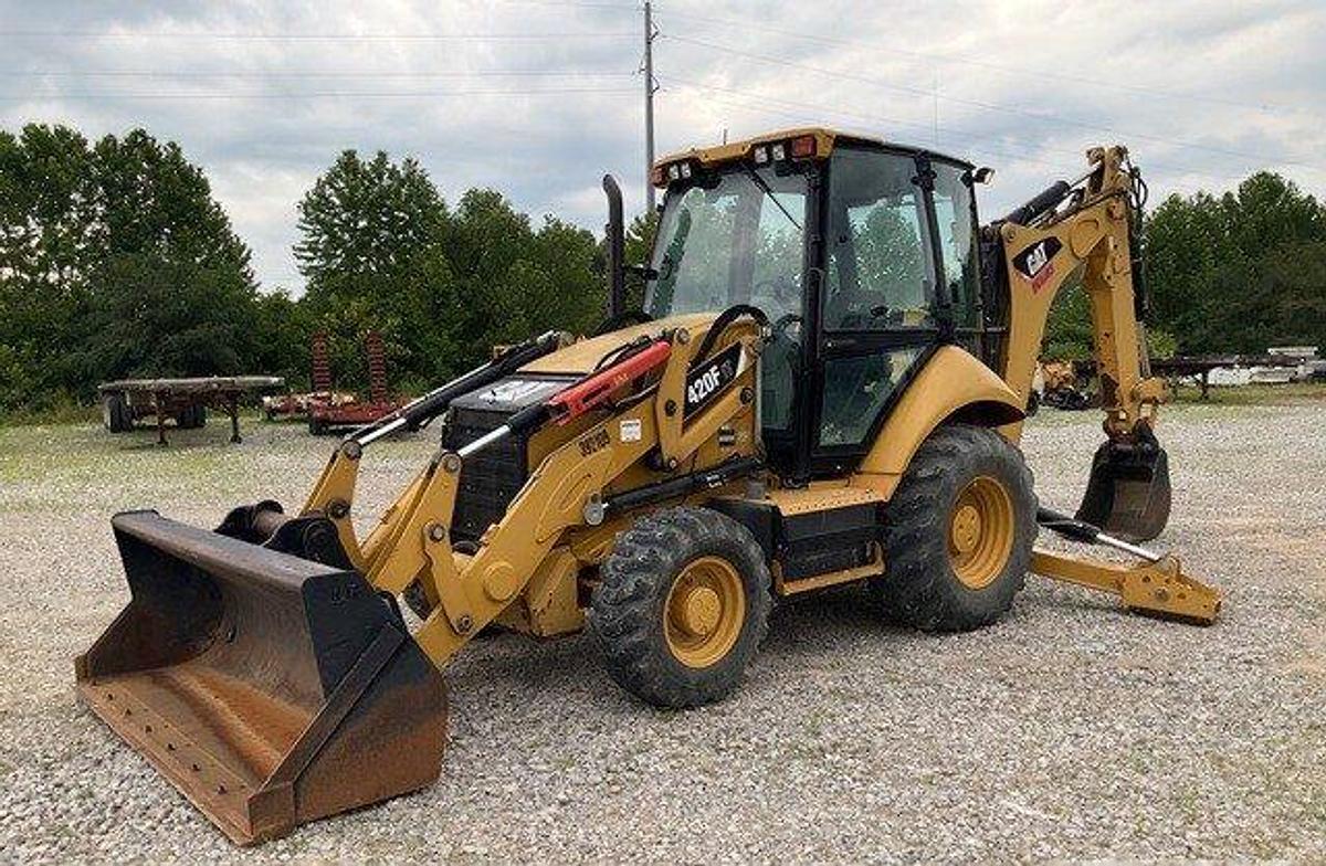 Used 2014 CAT 420F