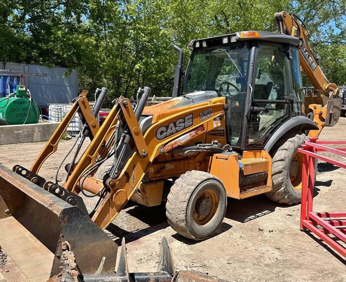 Used 2015 CASE 580SM