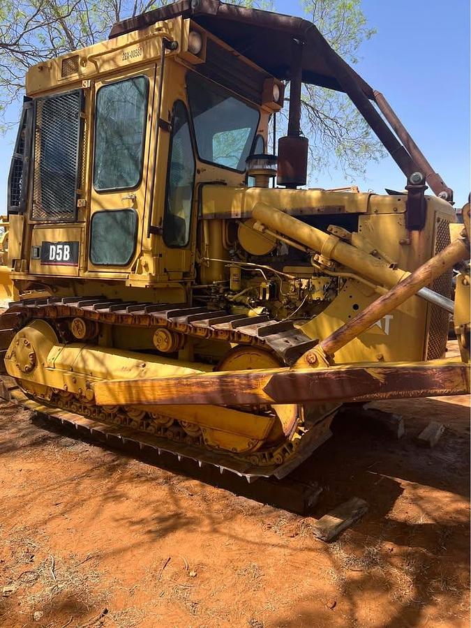 Used CAT D5B Dozer