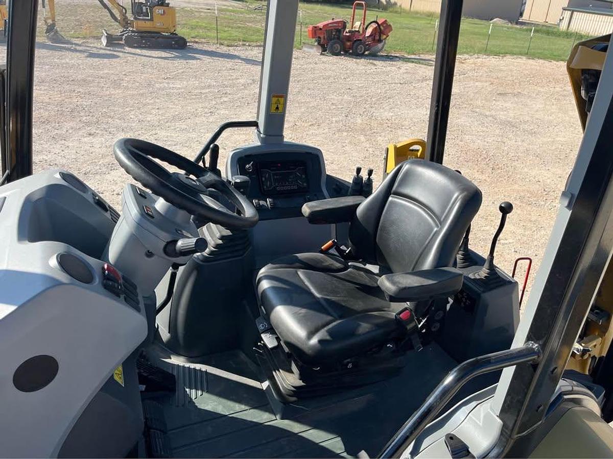 Used 2022 Caterpillar 415