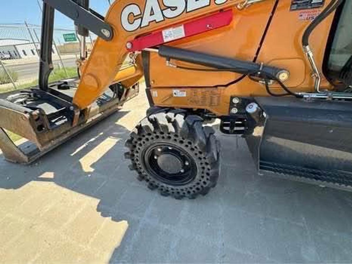 Used 2022 Case 580 N