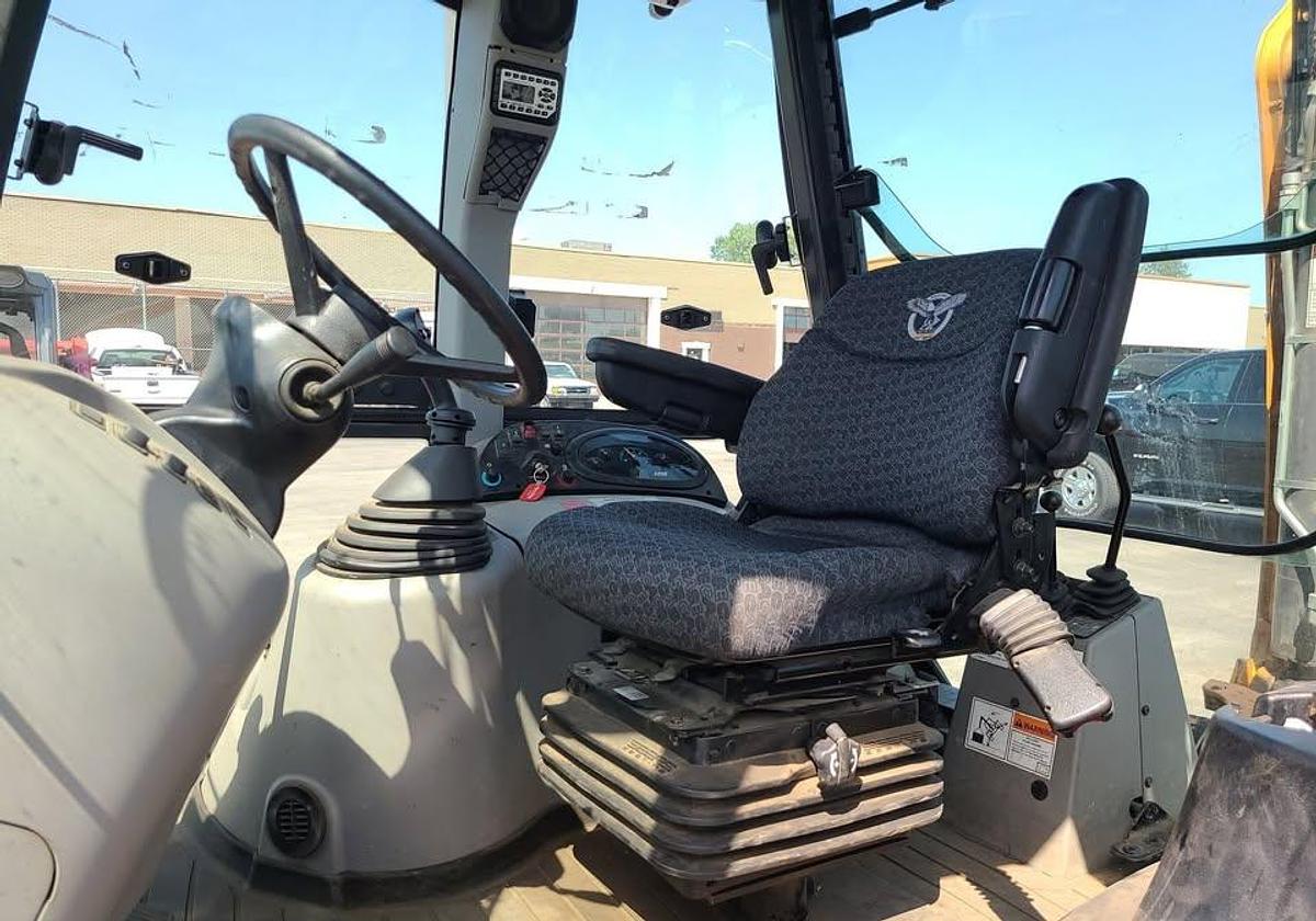 Used 2018 Case 580n ep backhoe