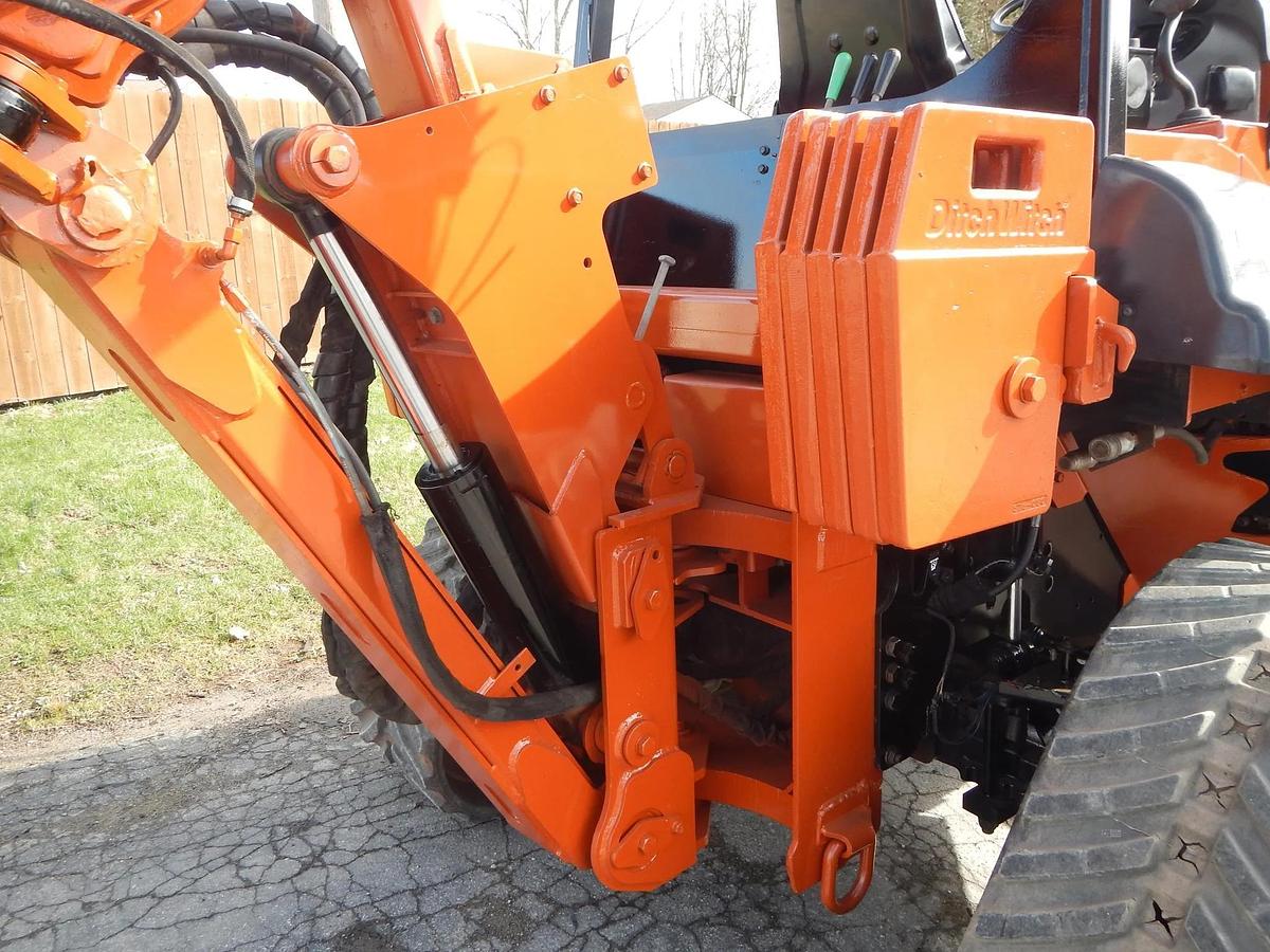 Used 2015 DITCH WITCH RT120 QUAD