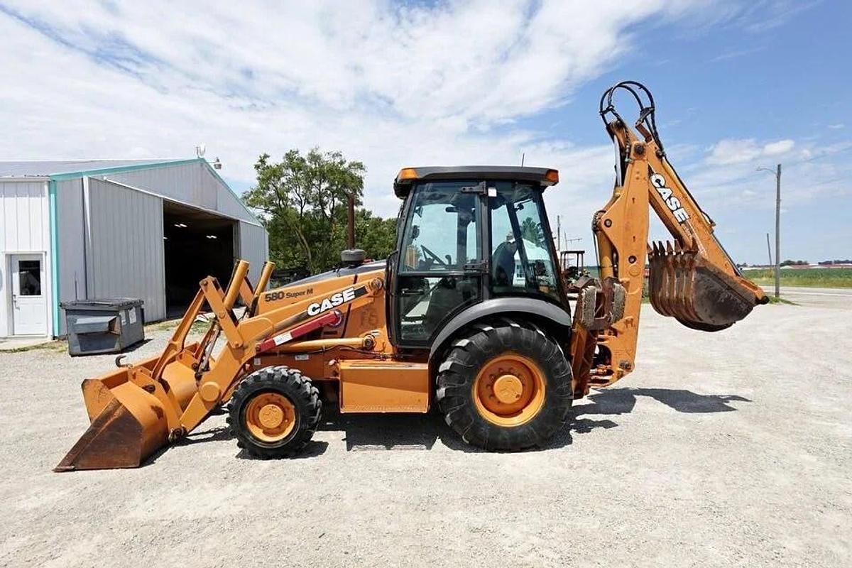 Used 2003 Case 580 Super M