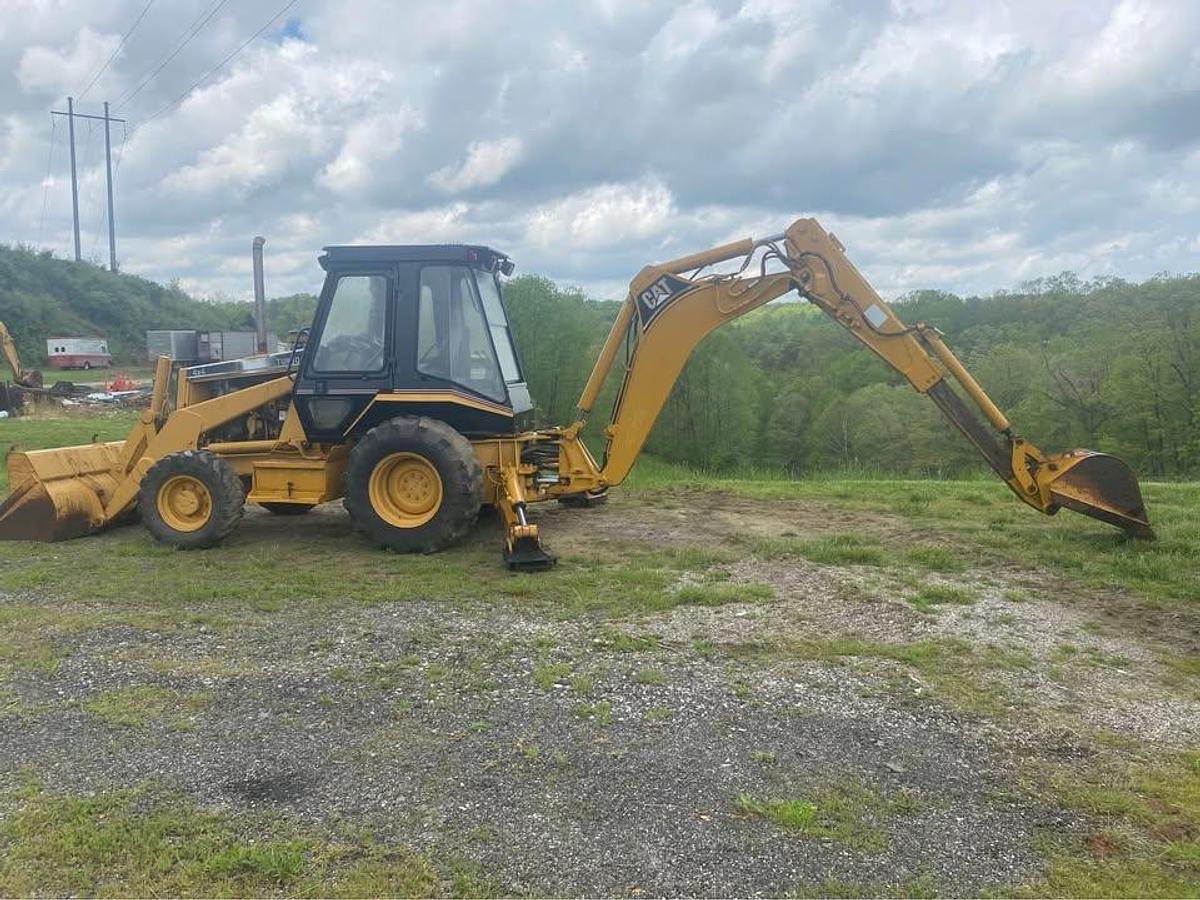 Used 1995 CAT 416B