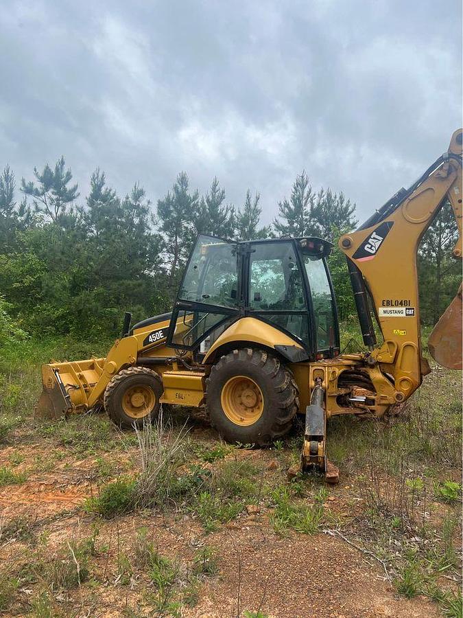 Used 2010 Caterpillar 450E
