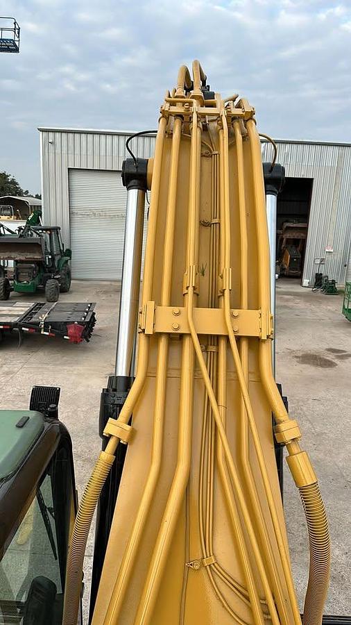 Used 2008 Caterpillar 325D