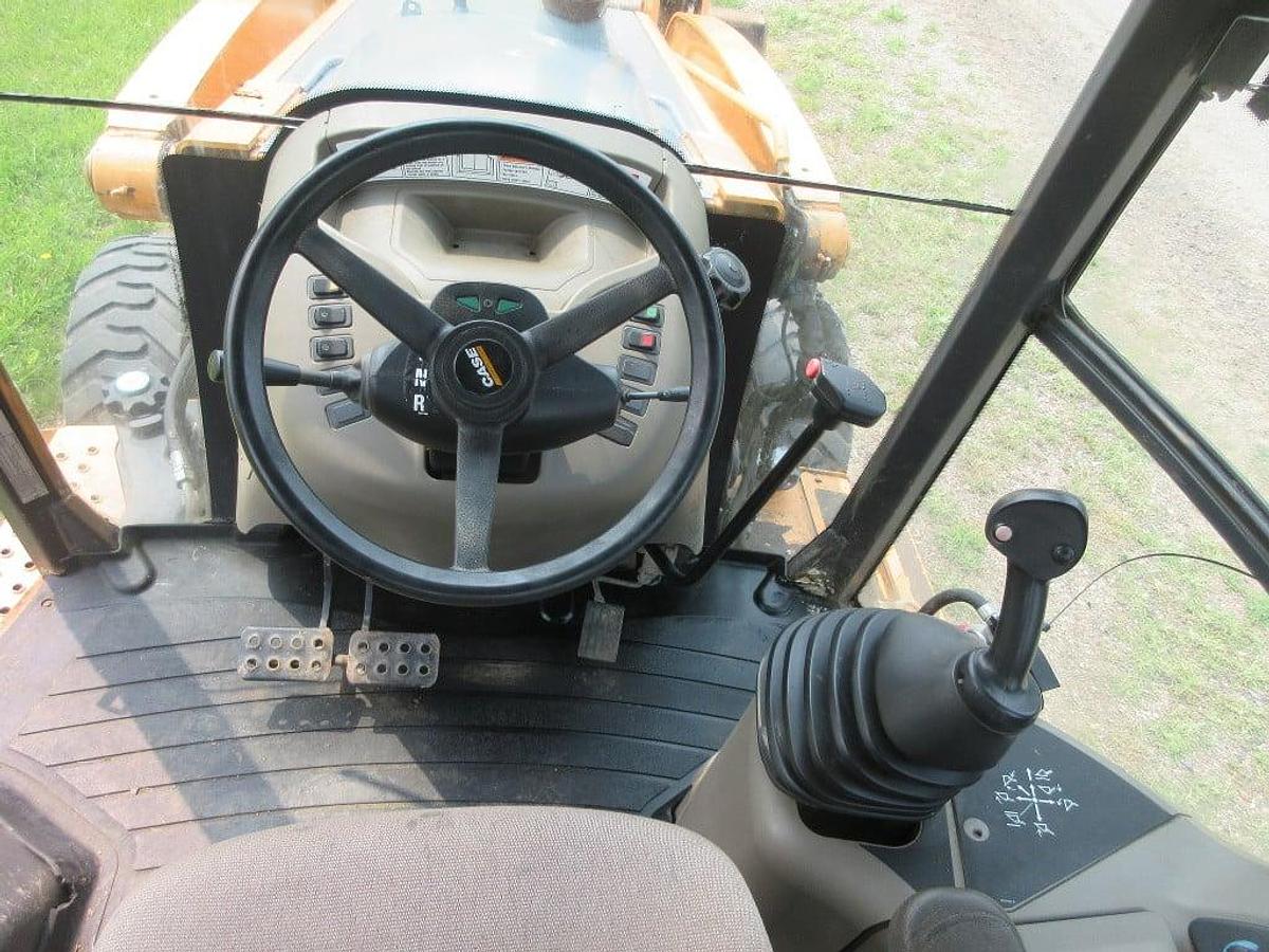 Used 2014 Case 580SN