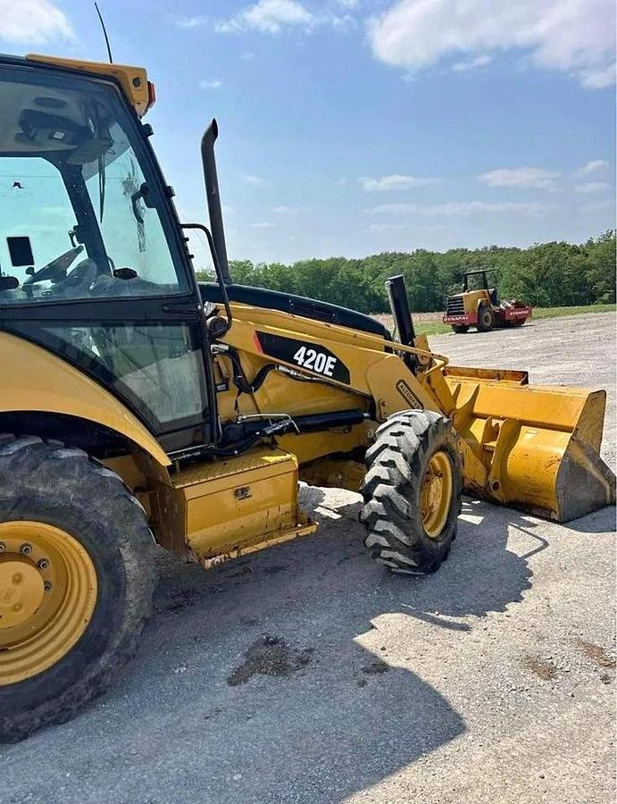 Used 2012 CAT 420E