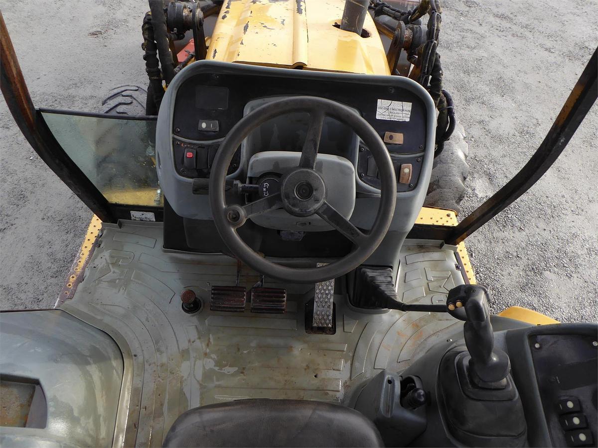Used 2001 CATERPILLAR 420D IT