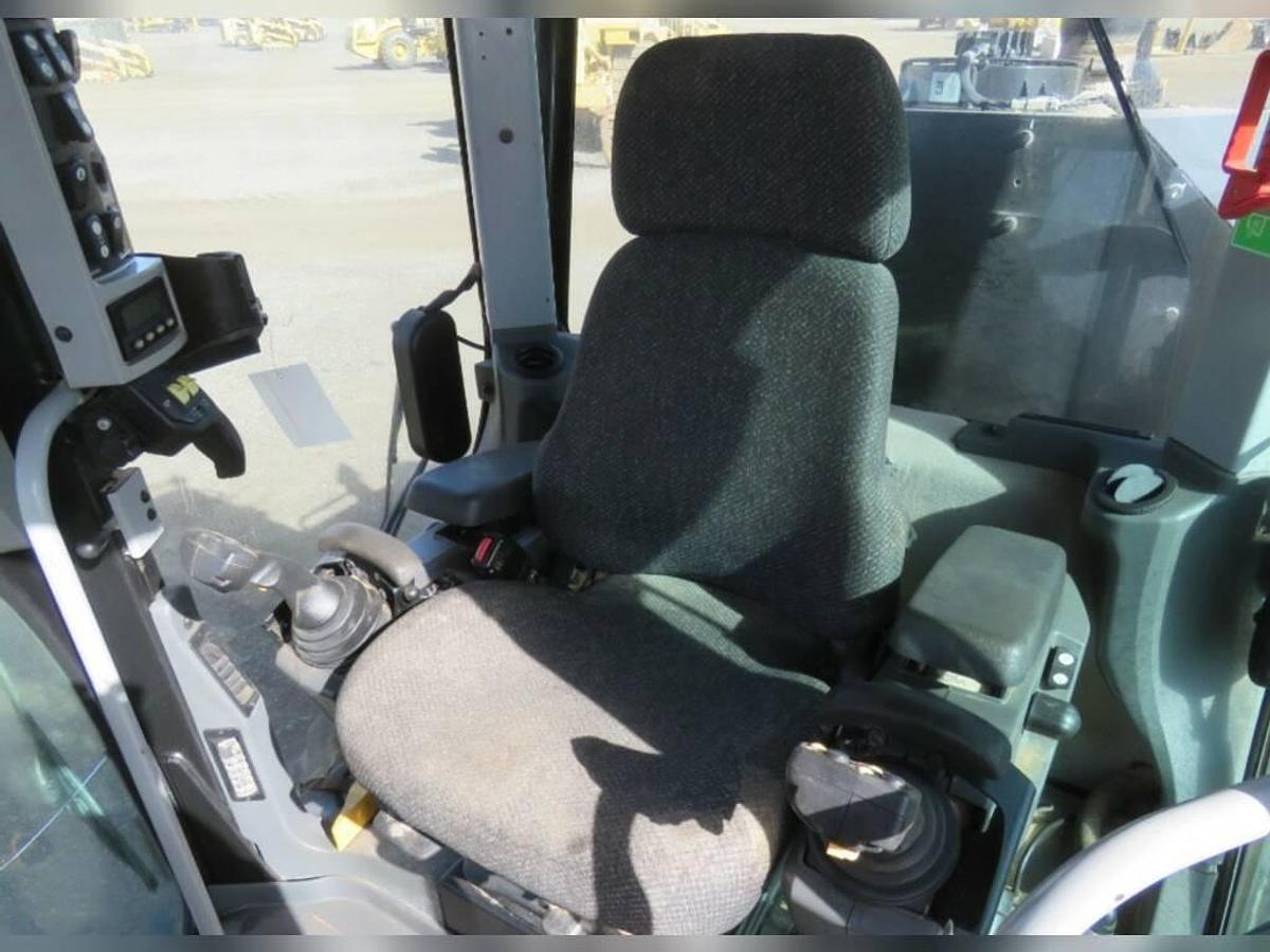 Used 2014 CAT 140M VHP