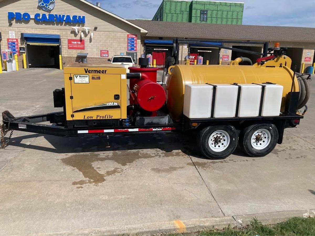 Used 2015 Vermeer LP833SGT