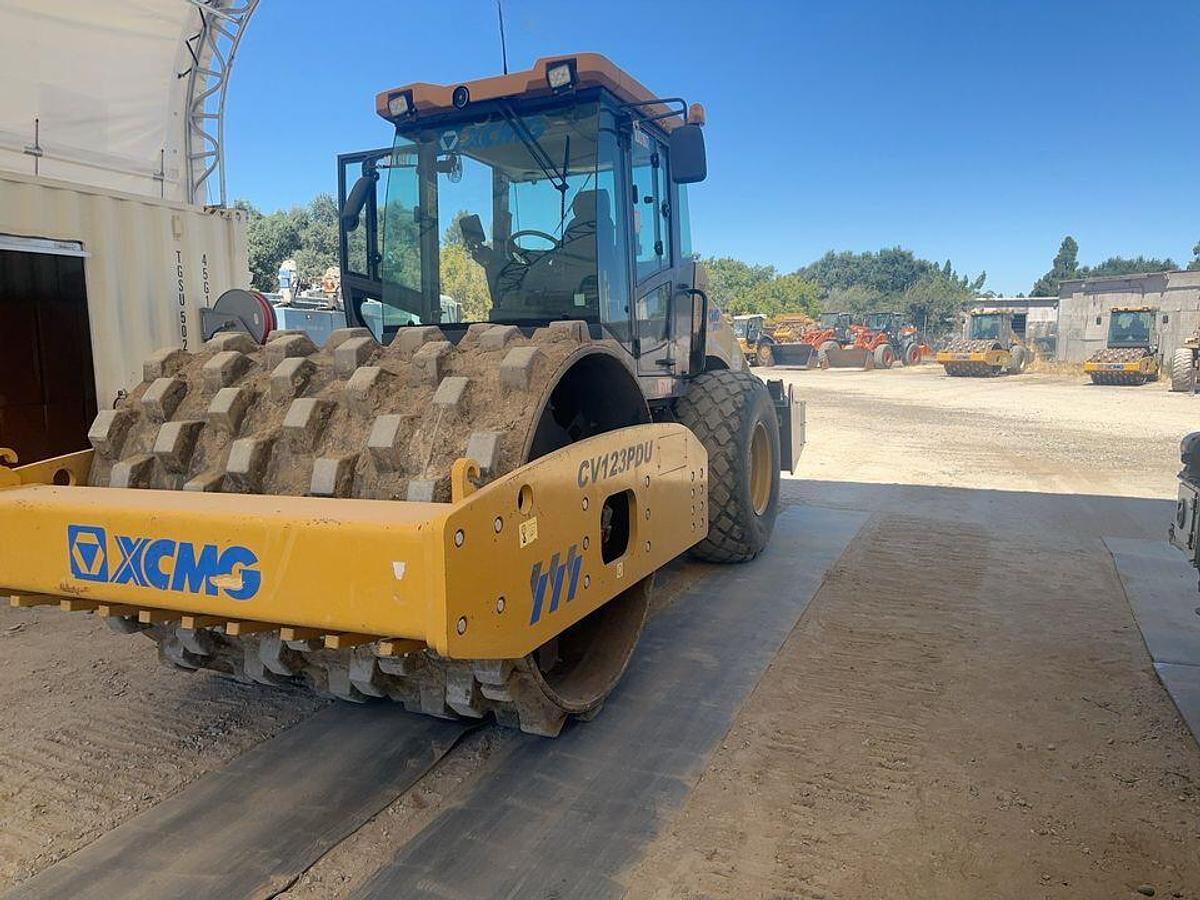 Used 2020 XCMG CV123PDU