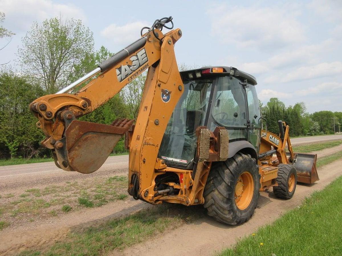 Used 2014 Case 580SN