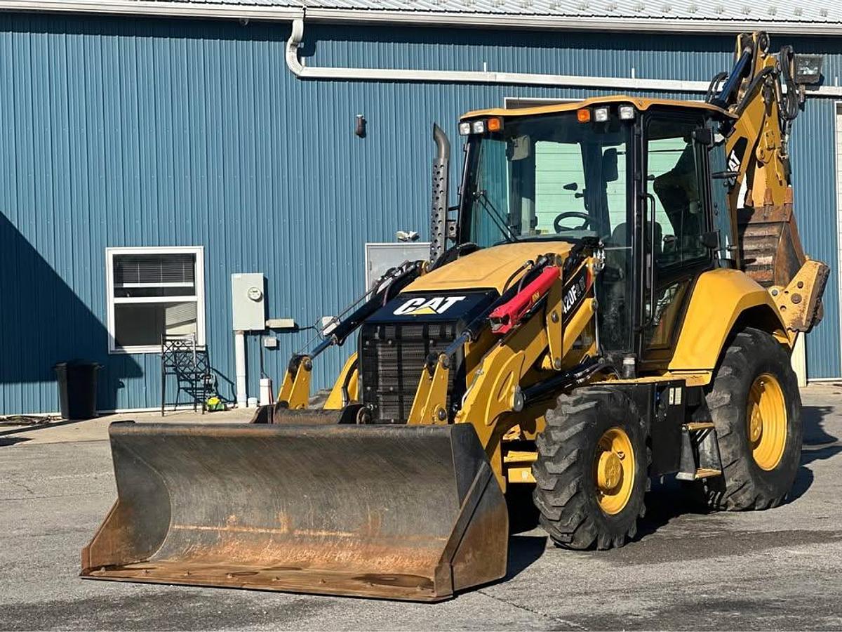 Used 2020 Caterpillar 420F2 IT