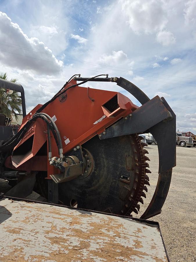 Used 2002 Ditch Witch Rocksaw ONLY 200 HOURS!