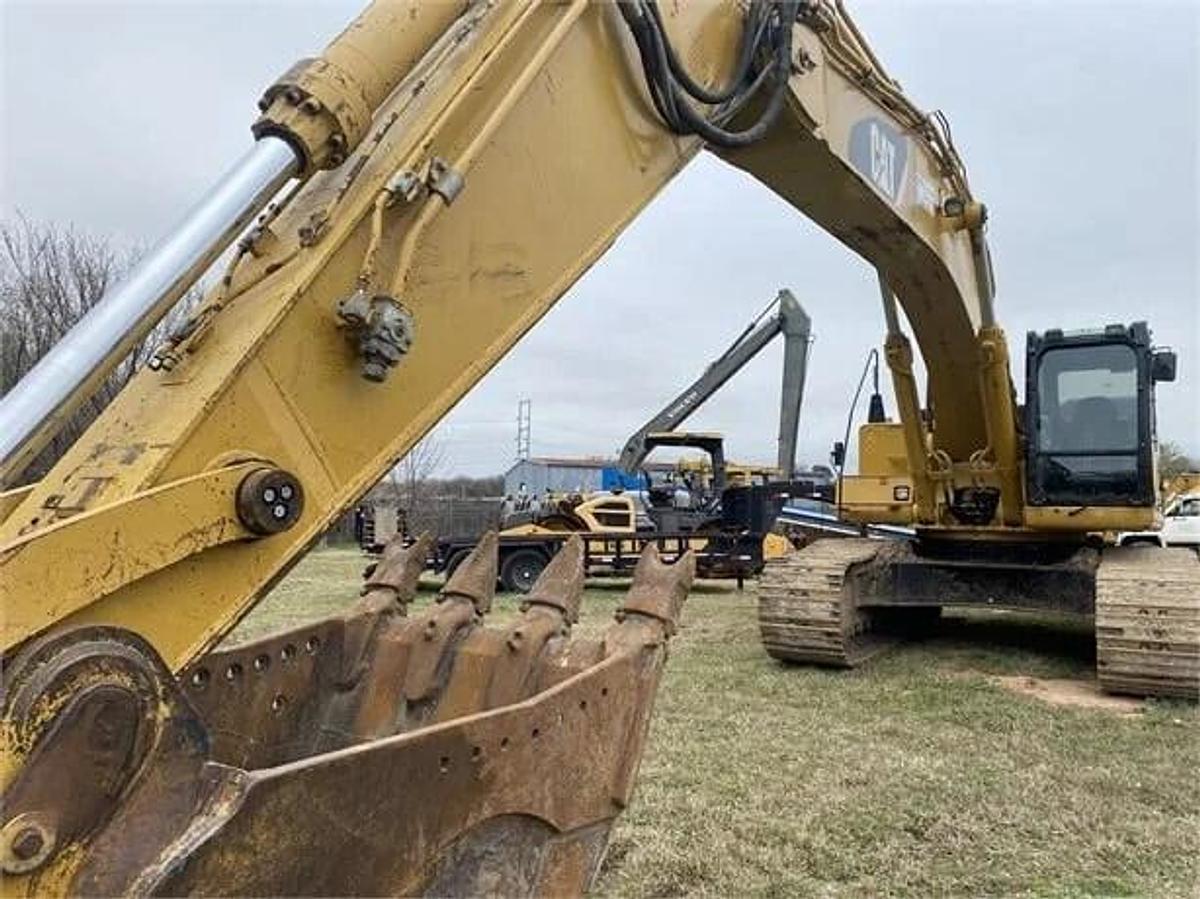 Used 2009 Caterpillar 345C