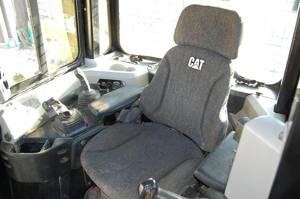 Used 2019 CAT D6T XL Dozer