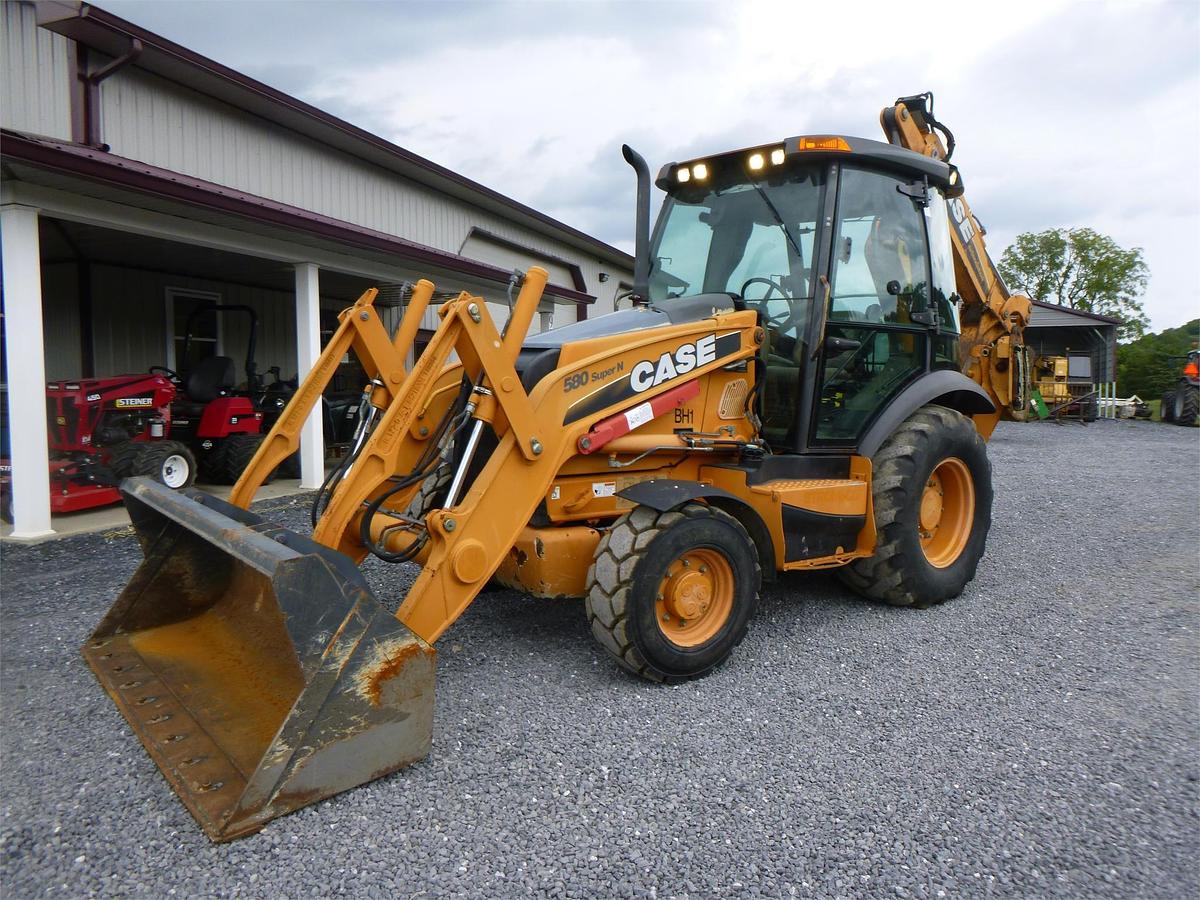 Used 2011 CASE 580SN