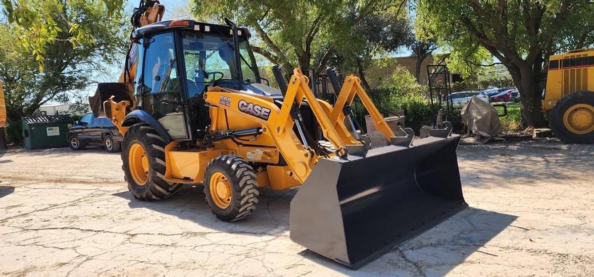 Used 2014 CASE 580SN