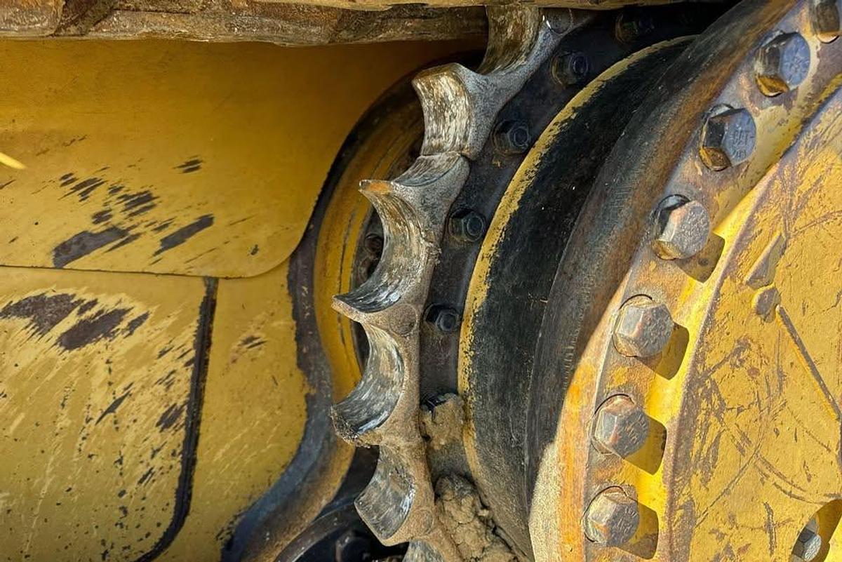 Used 2011 Caterpillar D6T XL