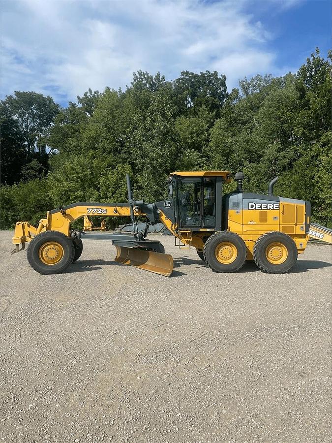 Used 2015 Deere 772G