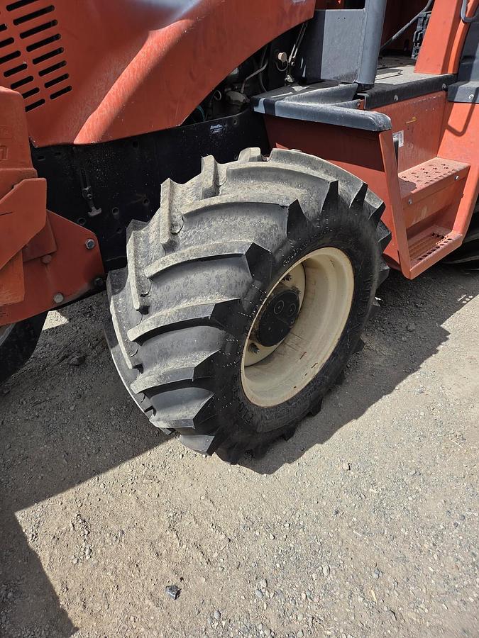 Used 2002 Ditch Witch Rocksaw ONLY 200 HOURS!