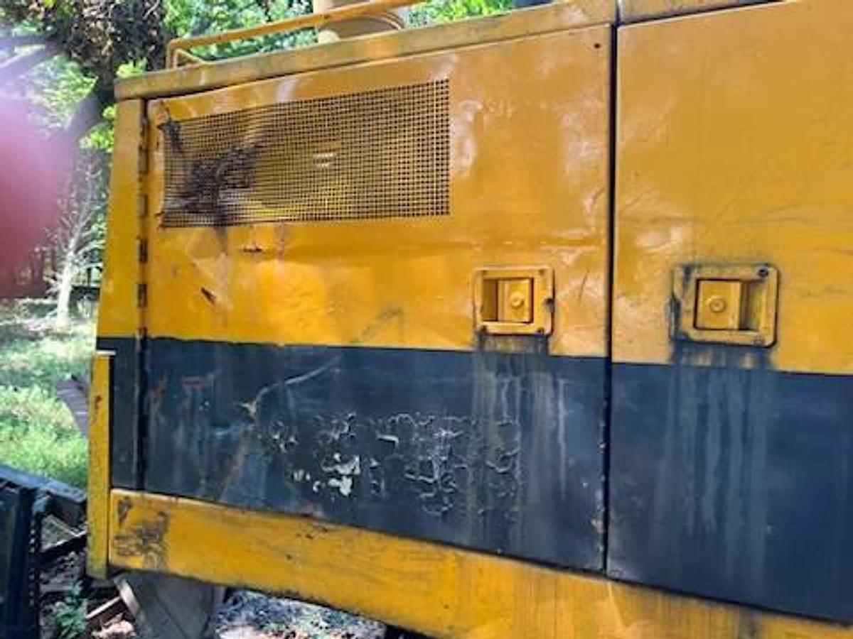 Used 1987 Caterpillar 215B