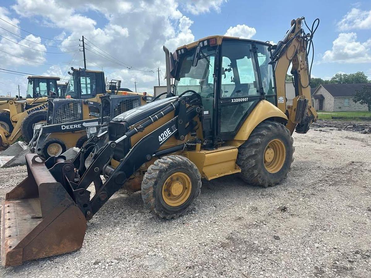 Used 2009 CAT 420E