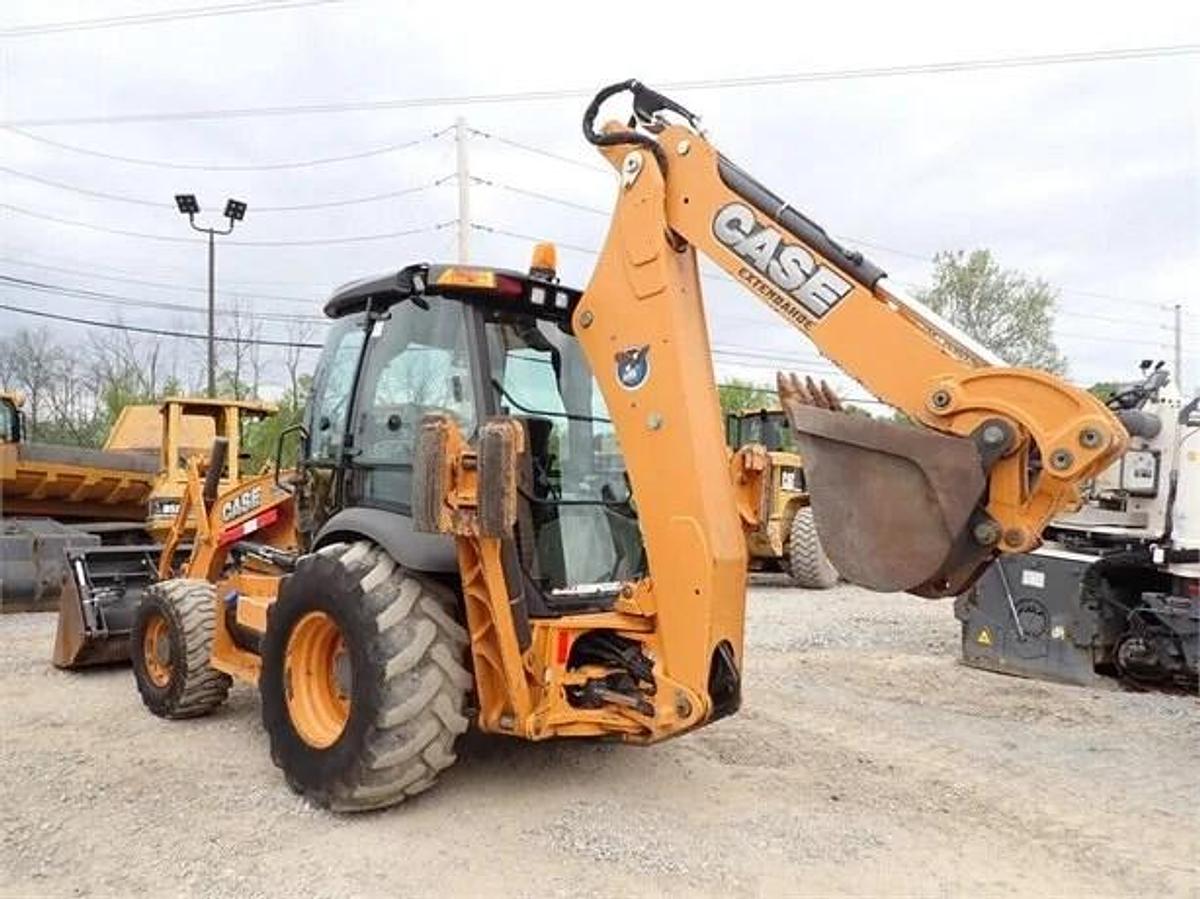 Used 2014 CASE 590SN