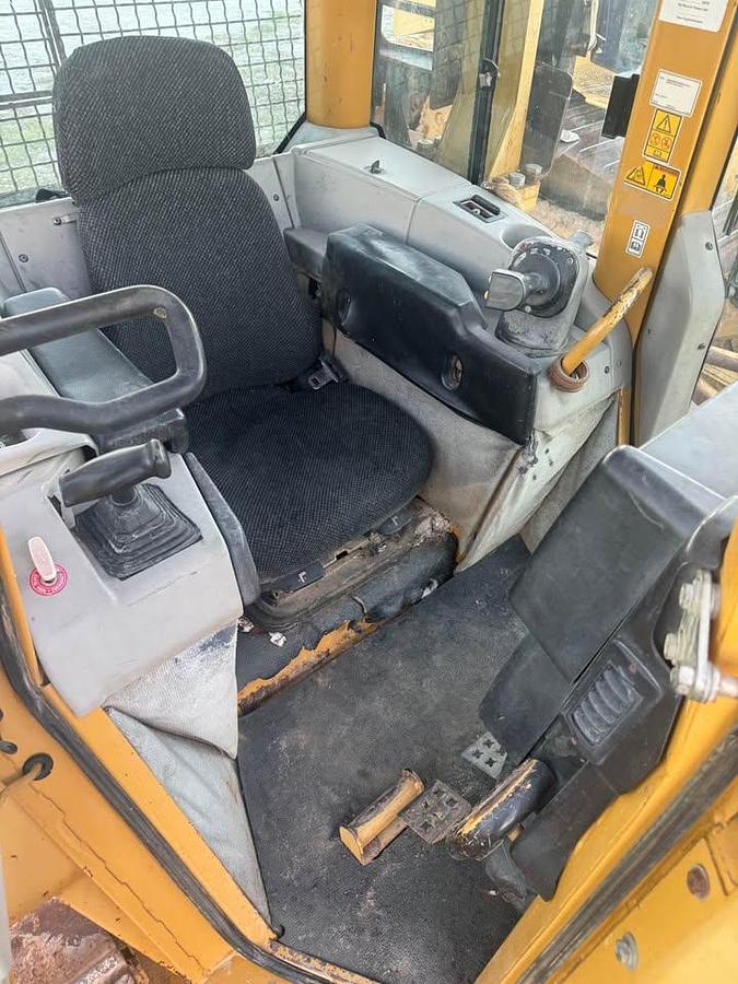 Used 2005 Caterpillar D6N LGP